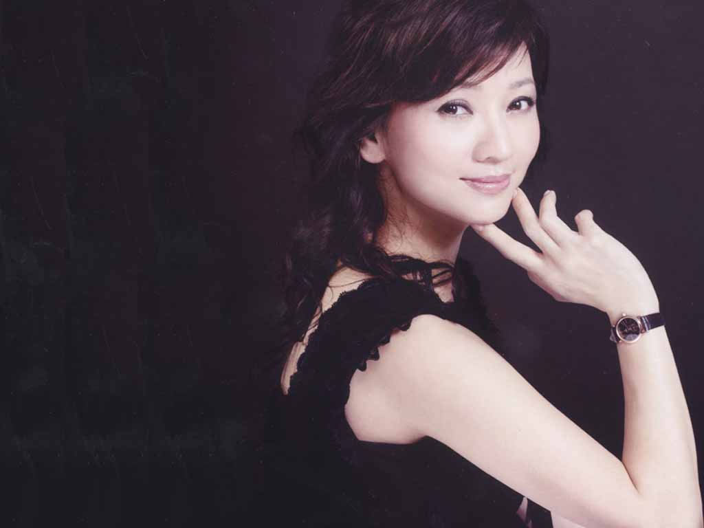 赵雅芝：67岁活成27岁，2段婚姻3个儿子，堪称人生大赢家