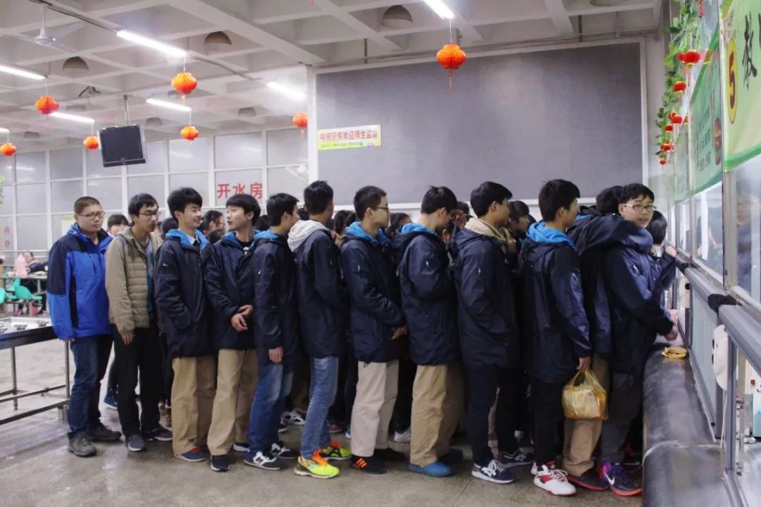 芜湖校服排行榜,芜湖各校的校服