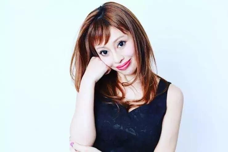 日本女子整容,日本女子全身整容手术