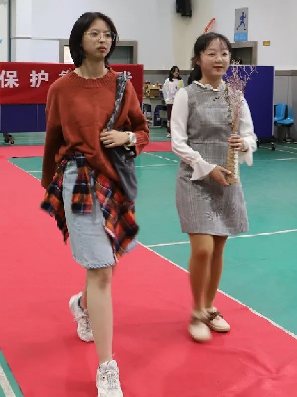 变废为宝垃圾分类创意作品小学,无废校园垃圾分类小制作