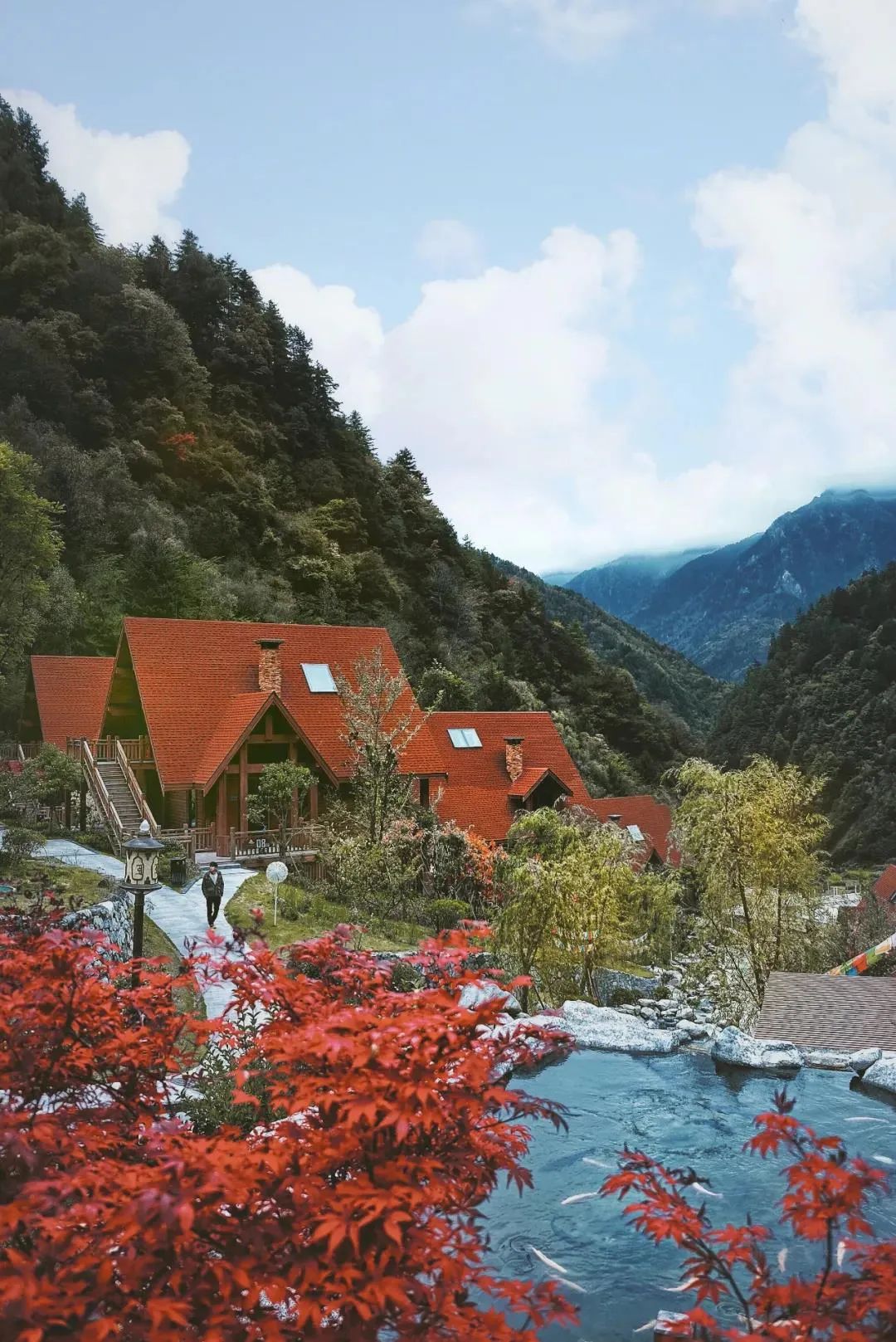 四川夏季适合泡天然温泉的地方,四川春节泡温泉推荐