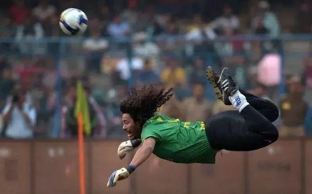 狂人门将伊基塔蝎子摆尾视频,伊基塔蝎子摆尾原视频完整版