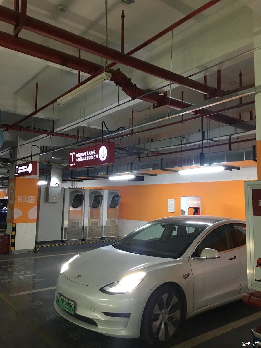 新款特斯拉model3用车体验,特斯拉model320万公里用车成本