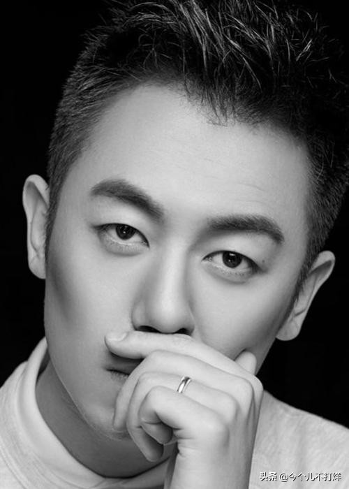 奔跑吧朱亚文荷尔蒙片段,奔跑吧朱亚文荷尔蒙撕名牌