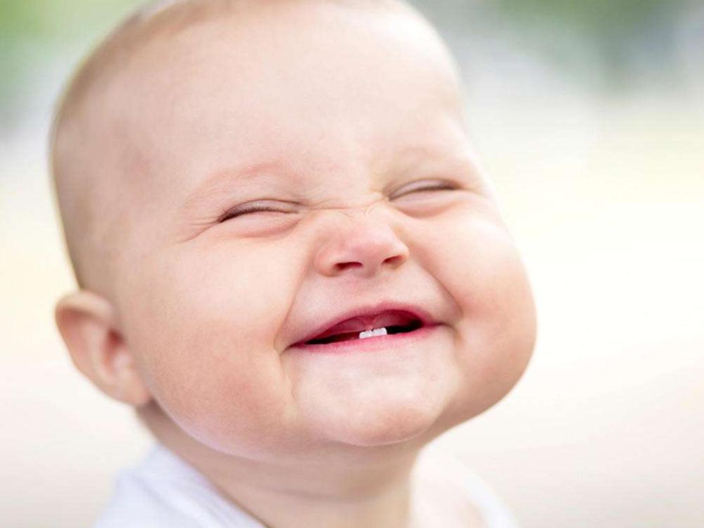 宝宝出牙期入睡困难怎么办,19个月宝宝出牙好疼怎么办