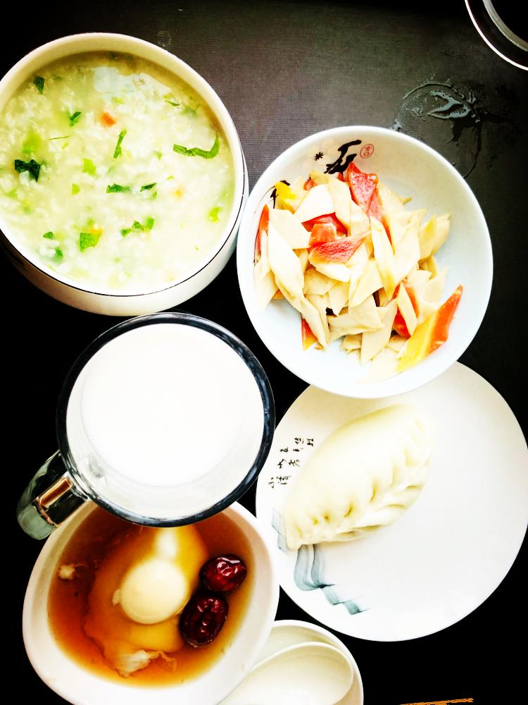 30天的月子餐图片,朋友圈月子餐晒图