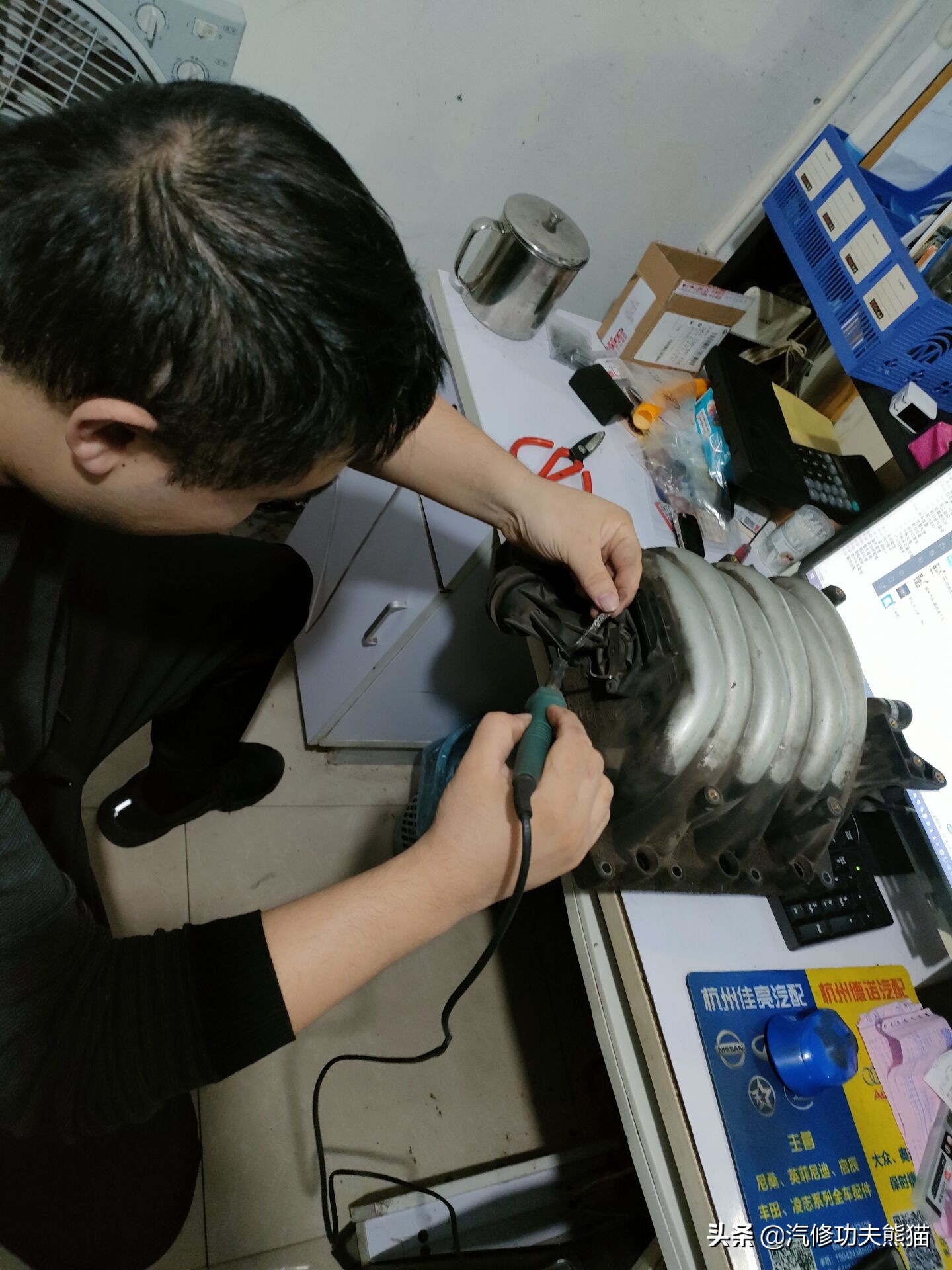 2003年老奥迪a6,2012年奥迪a6经典