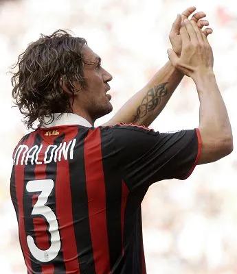 足坛十大速度最快的传奇球员,世界足坛史上十大足球巨星