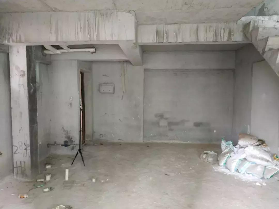 海口海甸岛二手房电梯三房总价90w,海口海甸岛二手房有露台