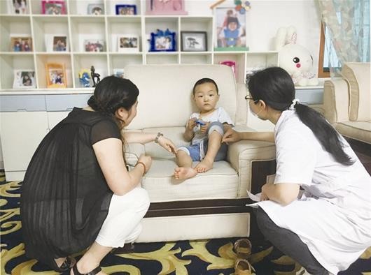 婴儿米粉买自己磨的好还是罐装好,宝宝米粉是自己磨的好还是买的好