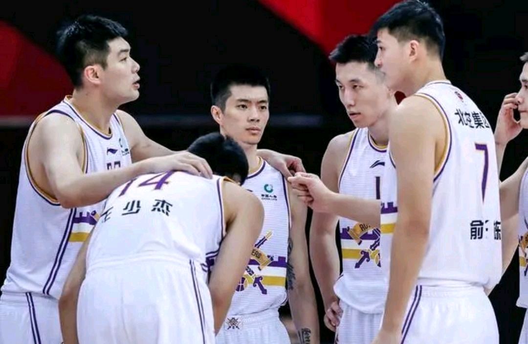 央视直播北控与新疆篮球赛,北控对青岛现场直播