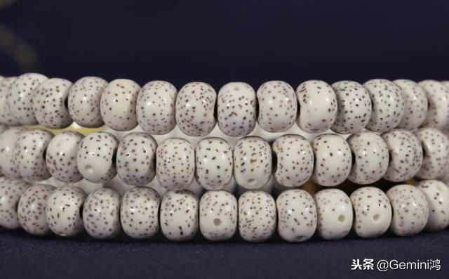 星月菩提如何盘出好颜色,星月菩提108长串盘了很久不上色