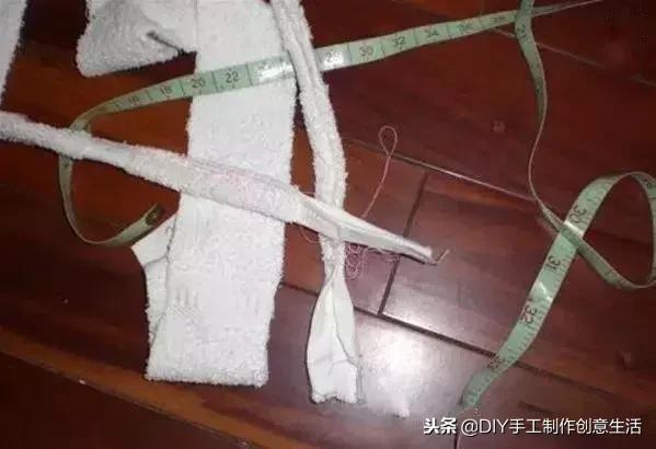 布条线桃花拖鞋编织教程,旧布条编拖鞋方法