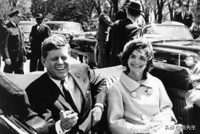 霍金年轻时照片有多帅,霍金21岁时的照片