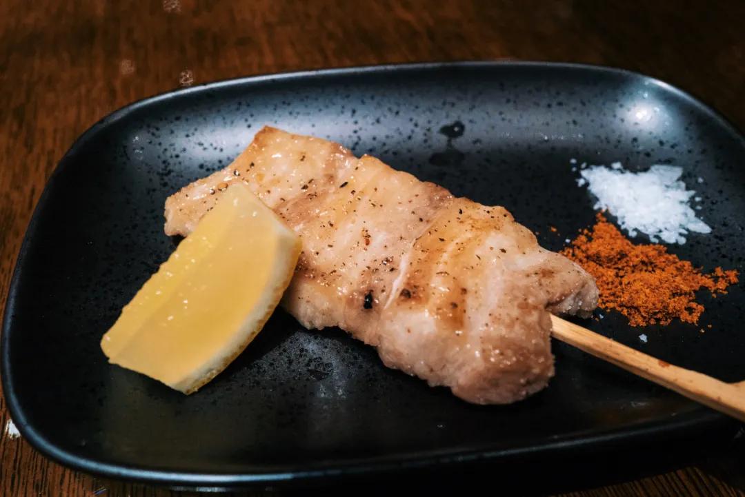 200元住总统套房,200块住酒店吃大餐