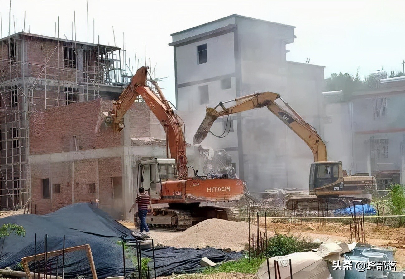 占用耕地建房的如何处理？分3种情况处置，新规下不止拆那么简单