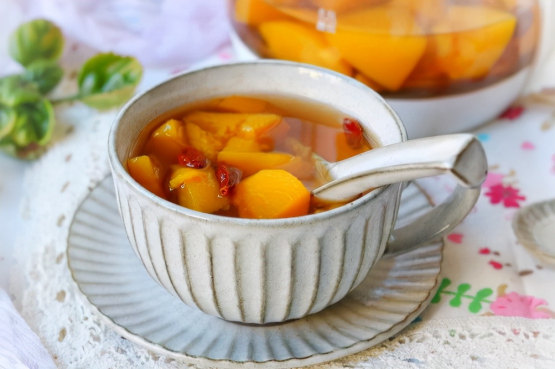 自制糖水黄桃怎么制作,冰糖黄桃最正宗的做法