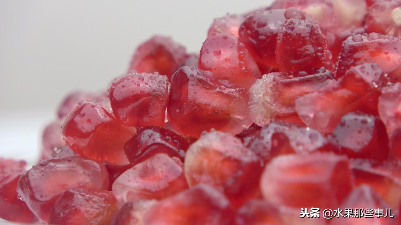 软籽石榴和突尼斯软籽石榴的区别,突尼斯石榴跟软籽石榴有啥子区别