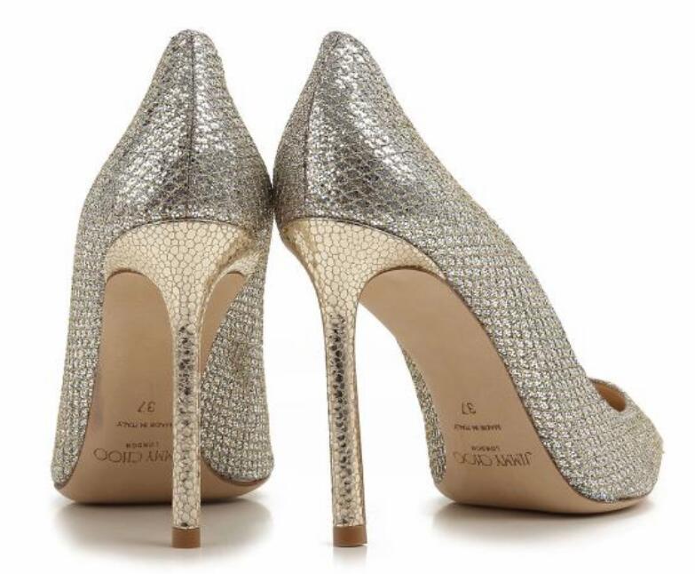 全智贤代言的bhc炸鸡,全智贤jimmychoo高跟鞋