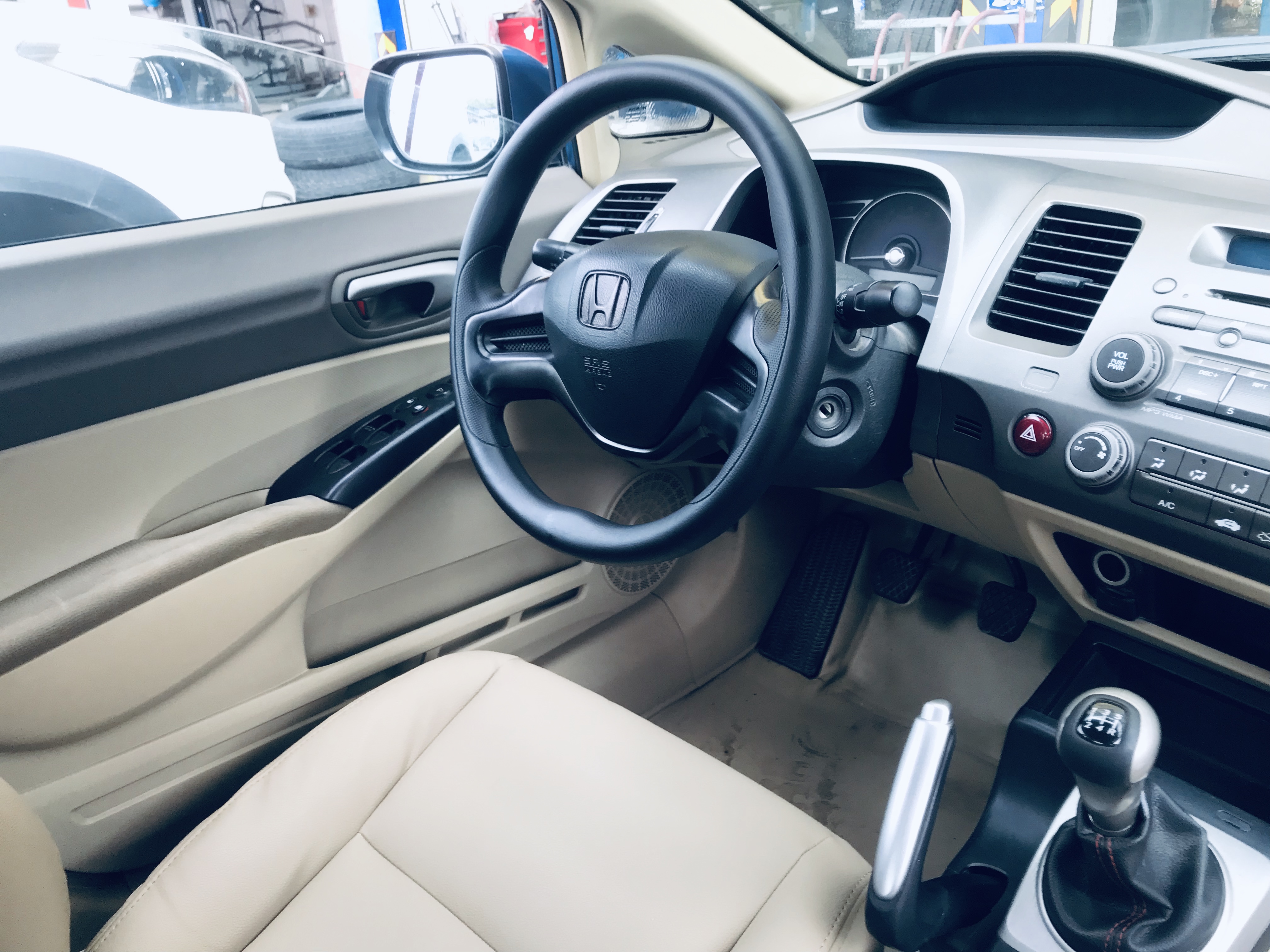 一失手买个大众赔了1万多。。。。伤透了心