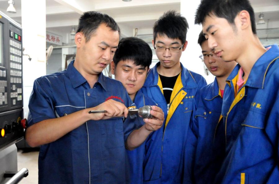 中考失利考不上能复读吗,中考失利可以复读吗需要什么条件