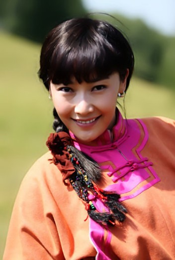 女星阿斯茹悲壮的爱情宣言:要是你瘫痪了,我就做你的双腿