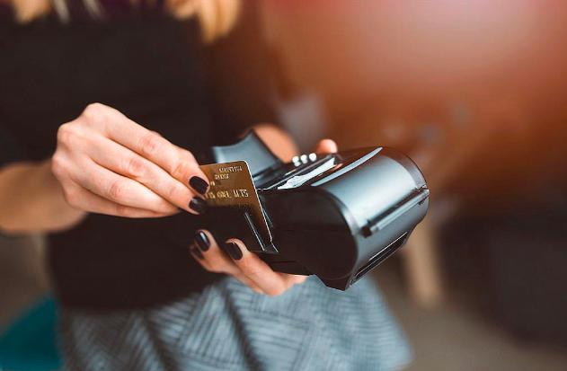 pos机转二维码跟刷卡都算是消费吗,pos机刷卡小票上二维码用途