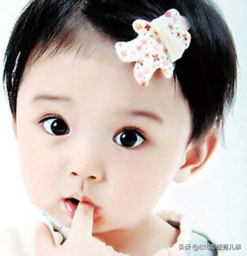 小宝宝胖乎乎,小宝宝胖嘟嘟的特别可爱