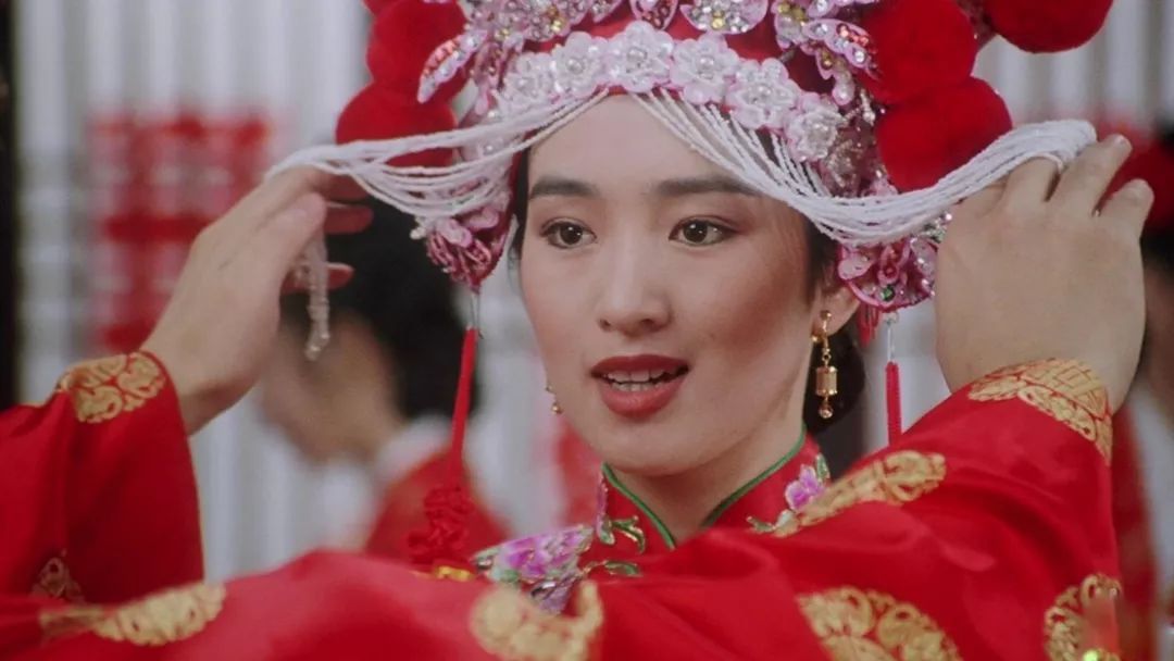 周星驰的唐伯虎点秋香2个版本,唐伯虎点秋香翻拍哪个版本好看