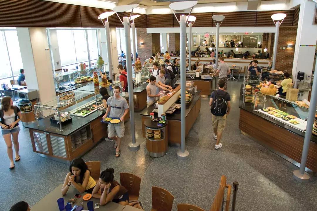 密歇根太牛！门门功课前十，科研全美顶尖，在这学四年，值了