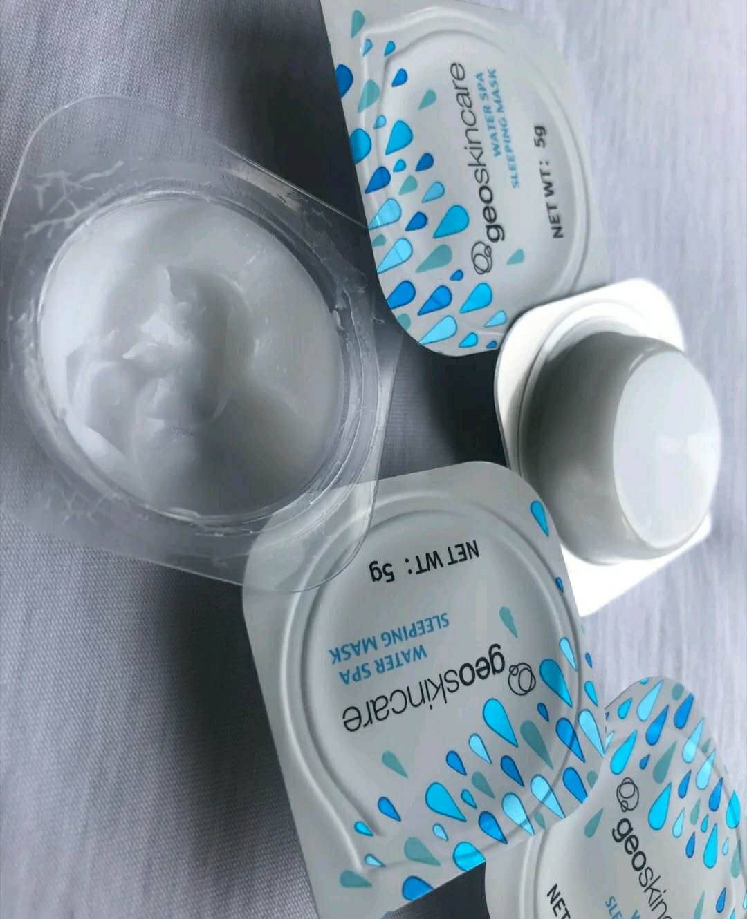 屈臣氏睡眠面膜补水保湿,屈臣氏保湿补水舒润晶冻面膜测评