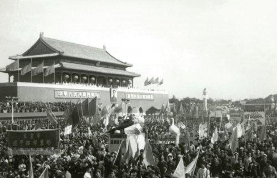 中国向沙特售东风全过程,解密沙特买东风3官方报道