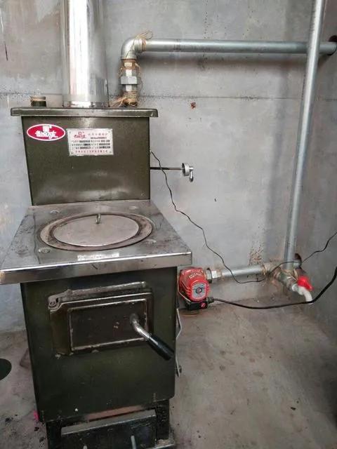 暖气片冻了咋办,暖气片一段时间不用冻住了怎么办