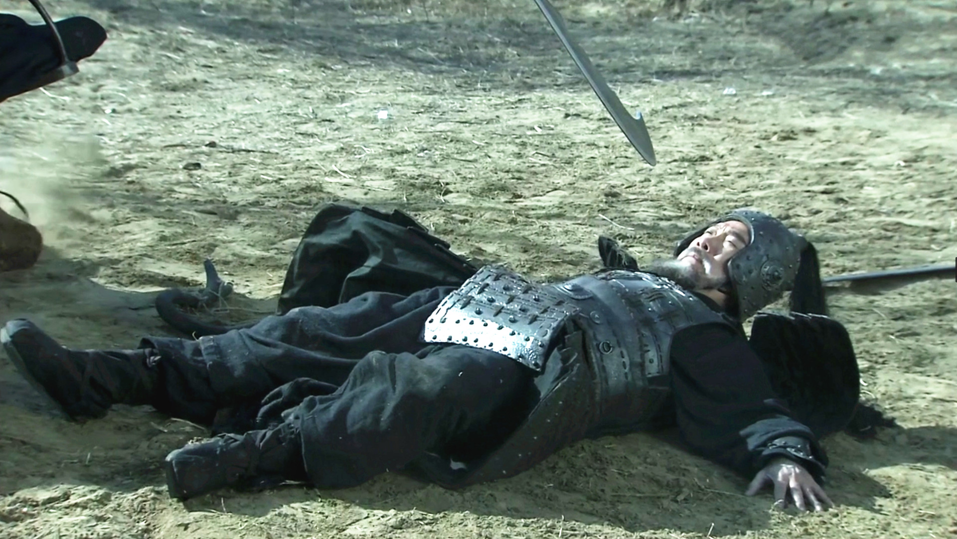 关羽攻打长沙谁在黄忠之前,关羽长沙大战黄忠后怎么样了