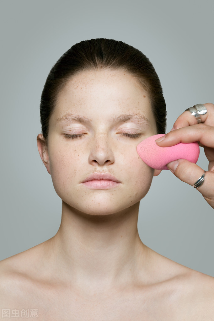 卸妆危害大还是不卸妆危害大,不卸妆的坏处有哪些