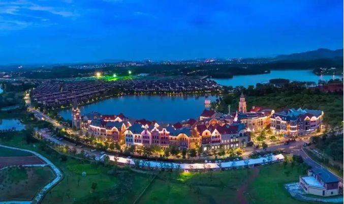 美的鹭湖99元3房一厅主题公寓,美的鹭湖附近公寓