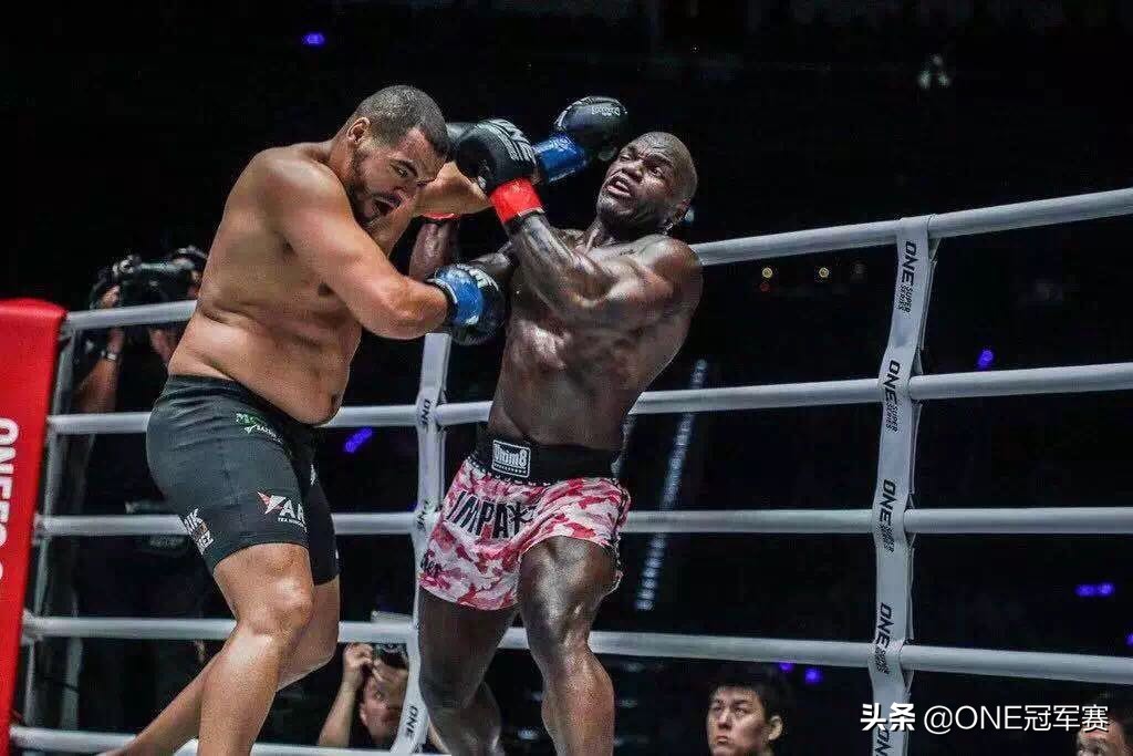 斩杀艾龙的重量级猛兽，坦克式进攻无人可挡