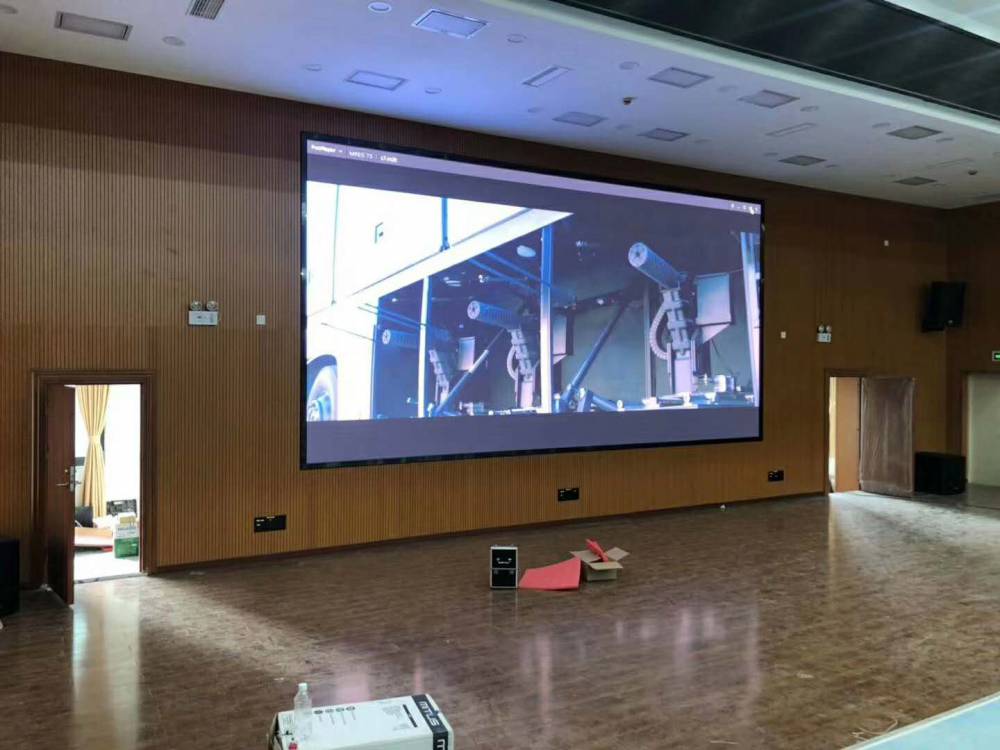 室内p2.5全彩高清显示屏价格,室内p2全彩led显示屏现场实拍