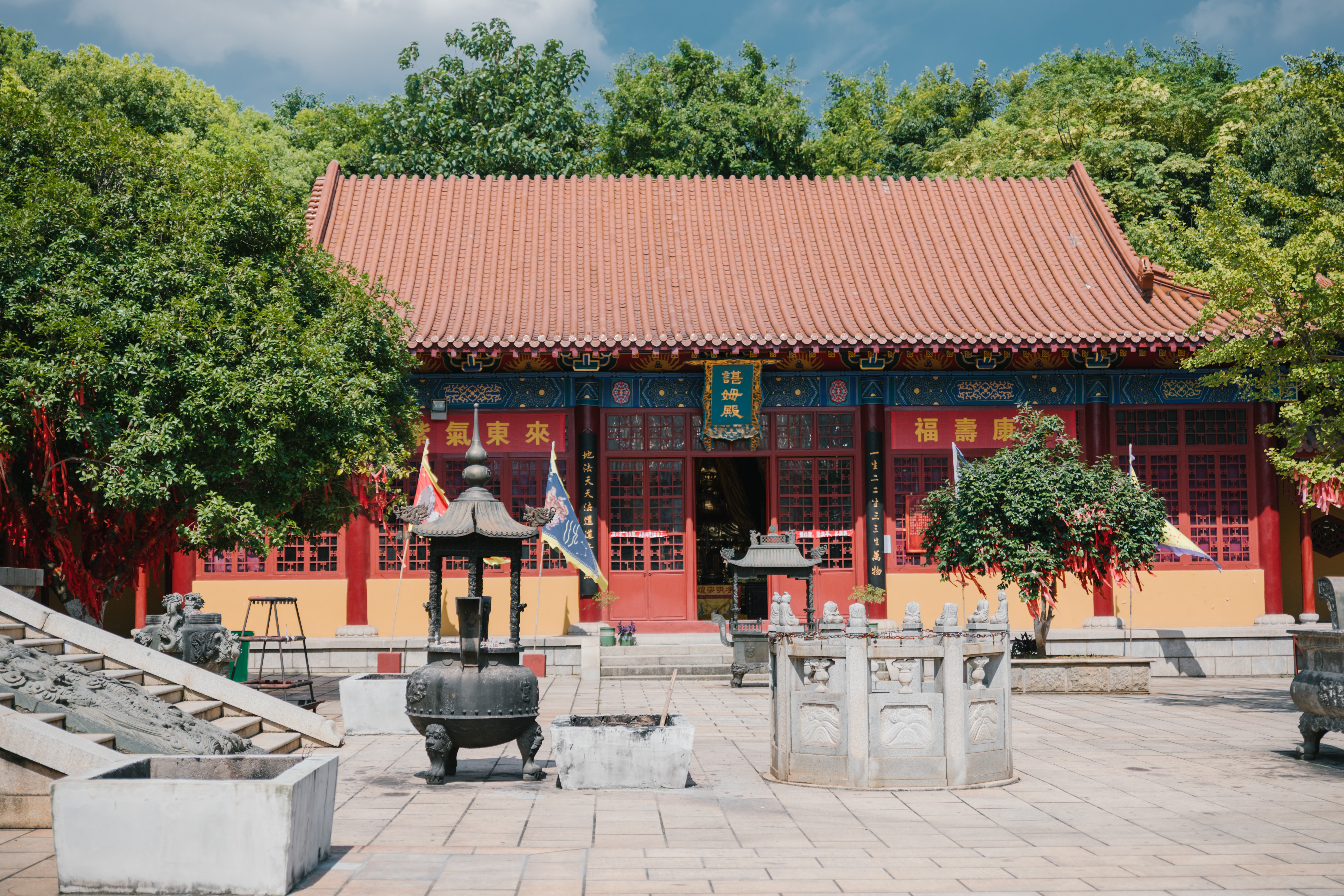 南昌之星摩天轮讲解,南昌之星摩天轮下面有什么玩