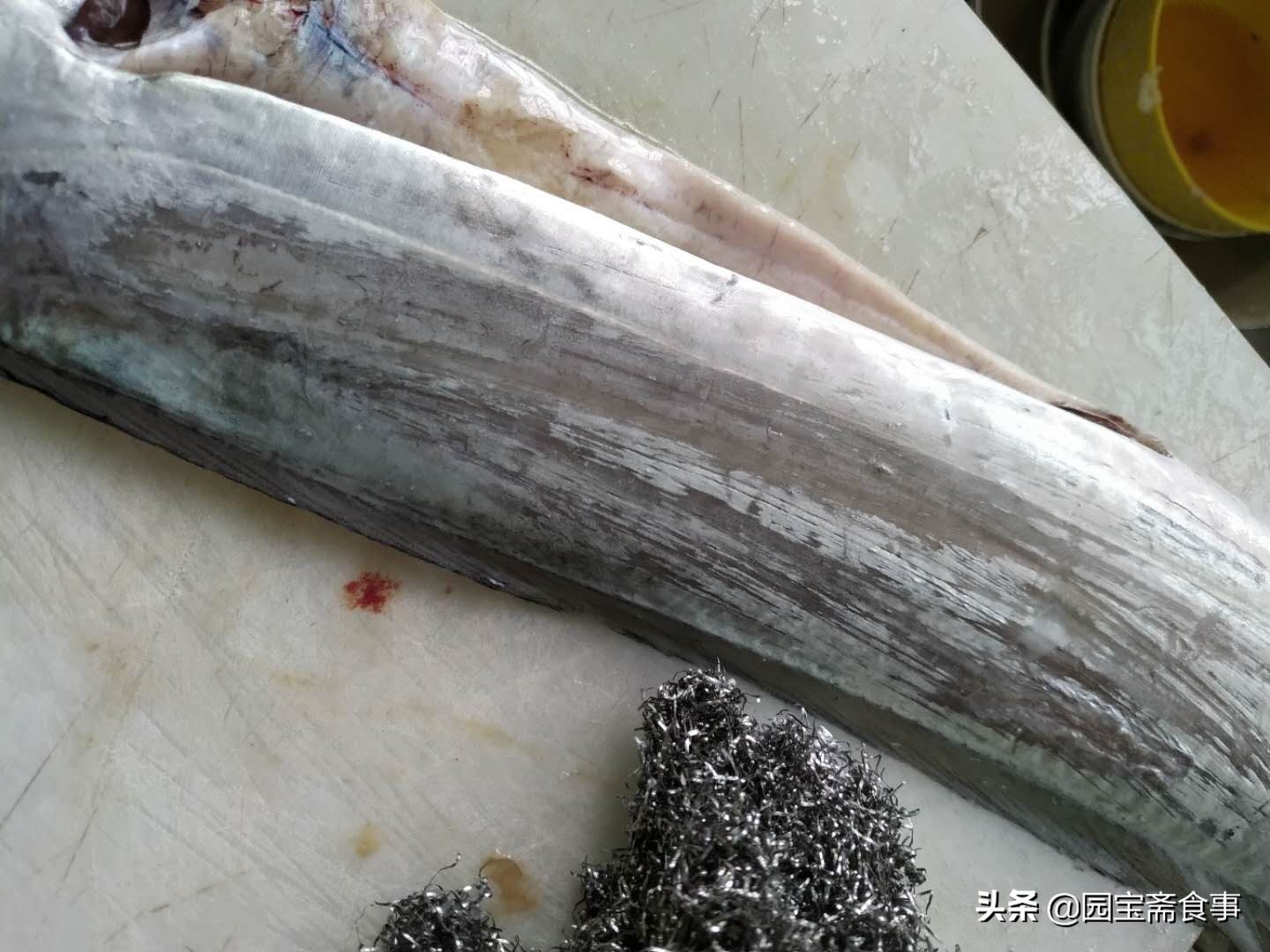 老北京焖酥带鱼的正宗做法,去骨蒸带鱼的正宗做法