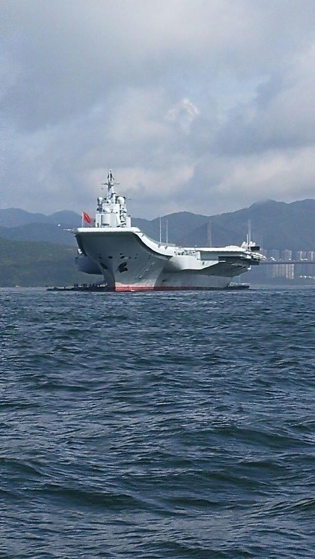 参观辽宁号航母,参观辽宁舰第一视角