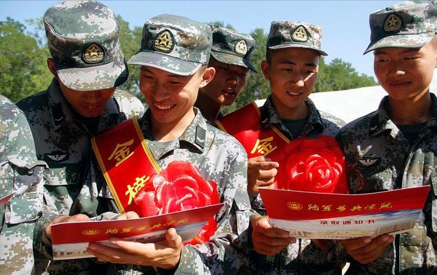 大学生当兵和大专生当兵有区别吗,专科和本科大学生当兵有什么区别