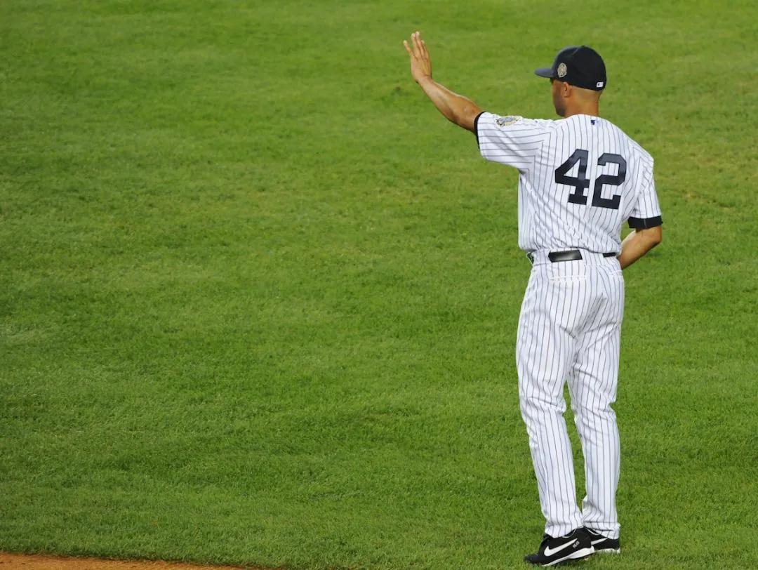 两个42和两个8，你知道这些退役号码的故事吗？