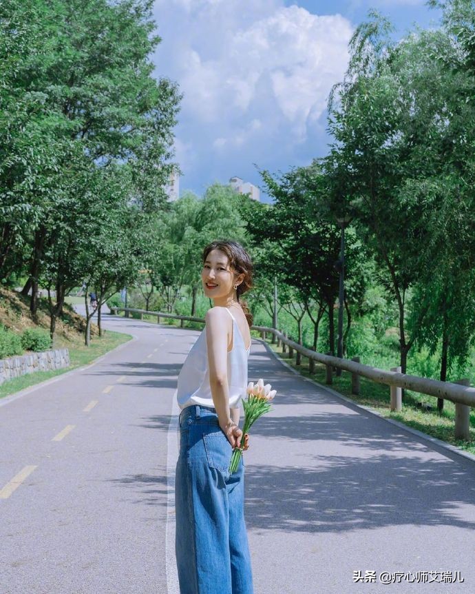 一谈恋爱就整天想着对方怎么办,谈恋爱时依赖感太强怎么解决