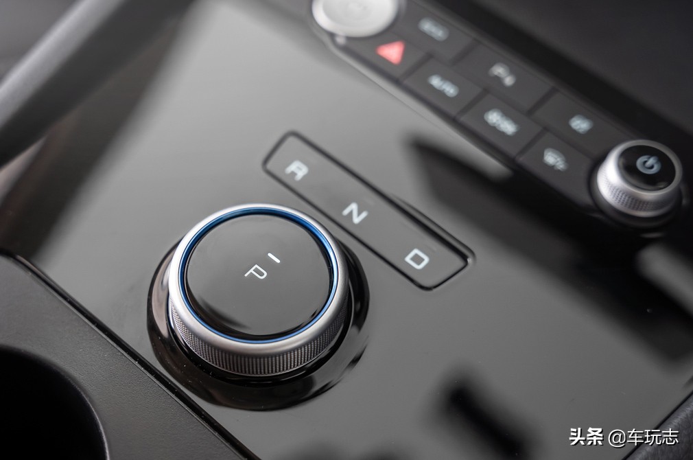 新款比亚迪e6纯电动车多少钱,比亚迪e6纯电动面包车