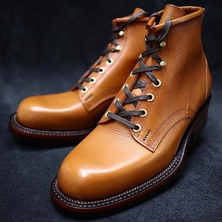 皮鞋松了有什么办法解决,皮鞋一只松一只紧是怎么回事