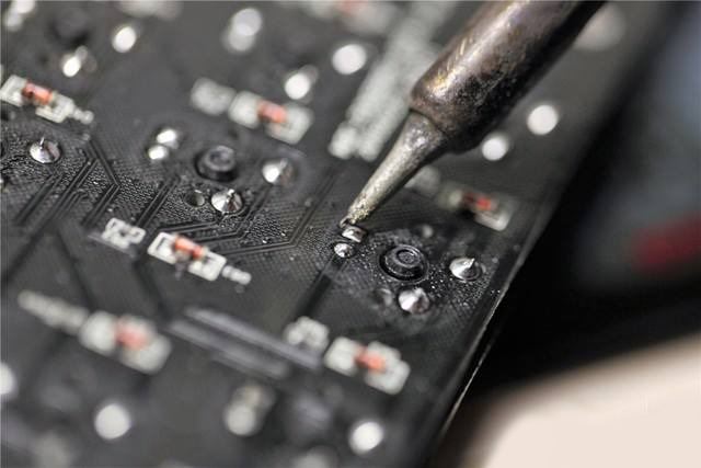 罗技无线游戏鼠标g304和g903,罗技g903鼠标拆卸教程