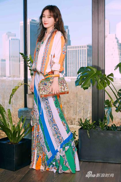 杨幂刘雯穿衣搭配图,杨幂刘雯准备的秋冬潮品已上线