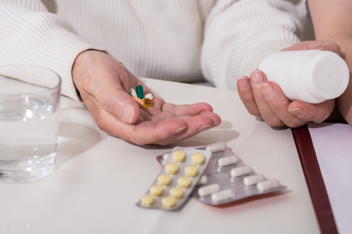 感冒药胃药吃出了肝衰竭,医院用药导致药物性肝损伤肝衰竭