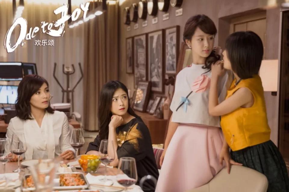 导演界的“扫地神僧”，10年8部神剧，他撑起了国产剧半壁江山